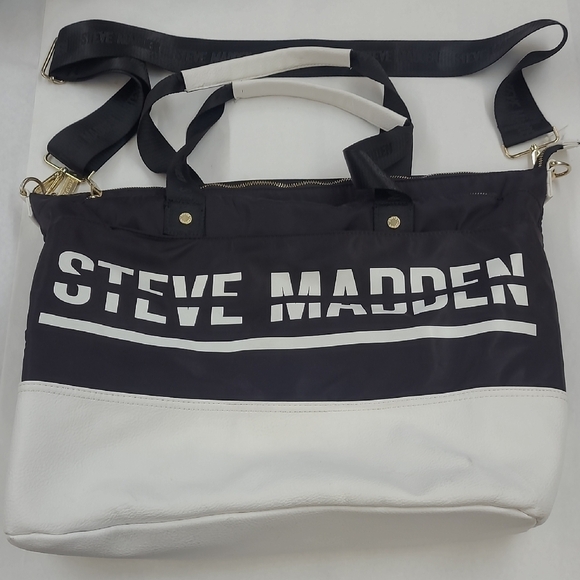 Steve Madden Black and White Duffle/Travel Bag Sporty Design - Picture 9 of 12